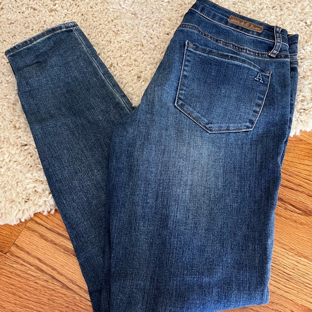 Articles of society blue skinny size 27